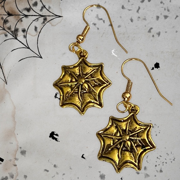 Halloween Pumpkin Charm Earrings Gold Pewter Dangle Pierced - Picture 5 of 9